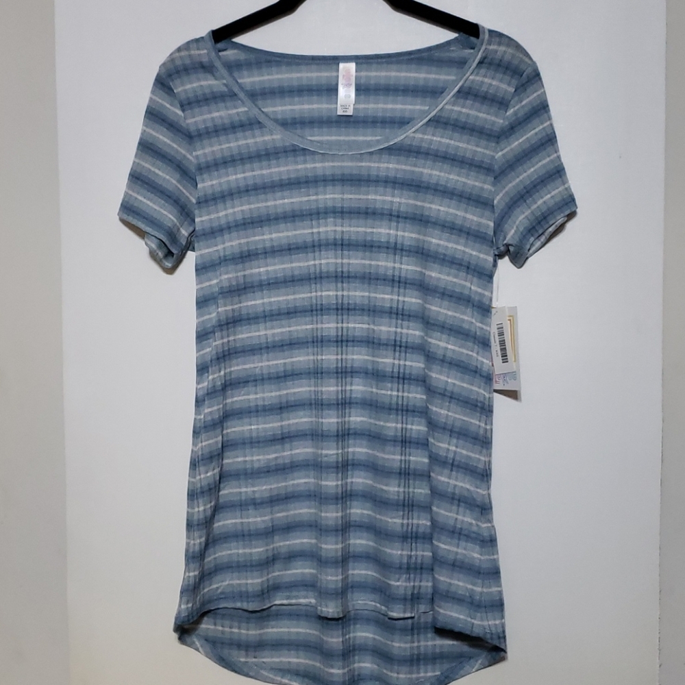 NWT LuLaRoe Classic T